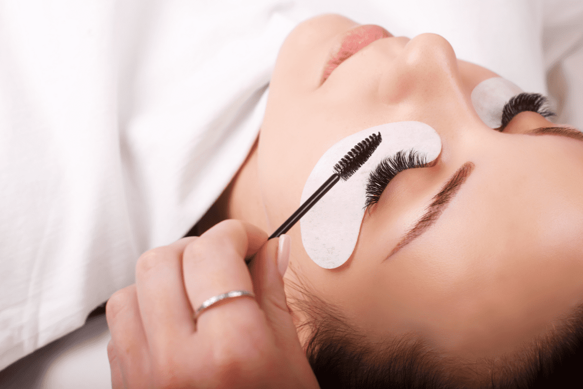 Eyelash Extension Arnold